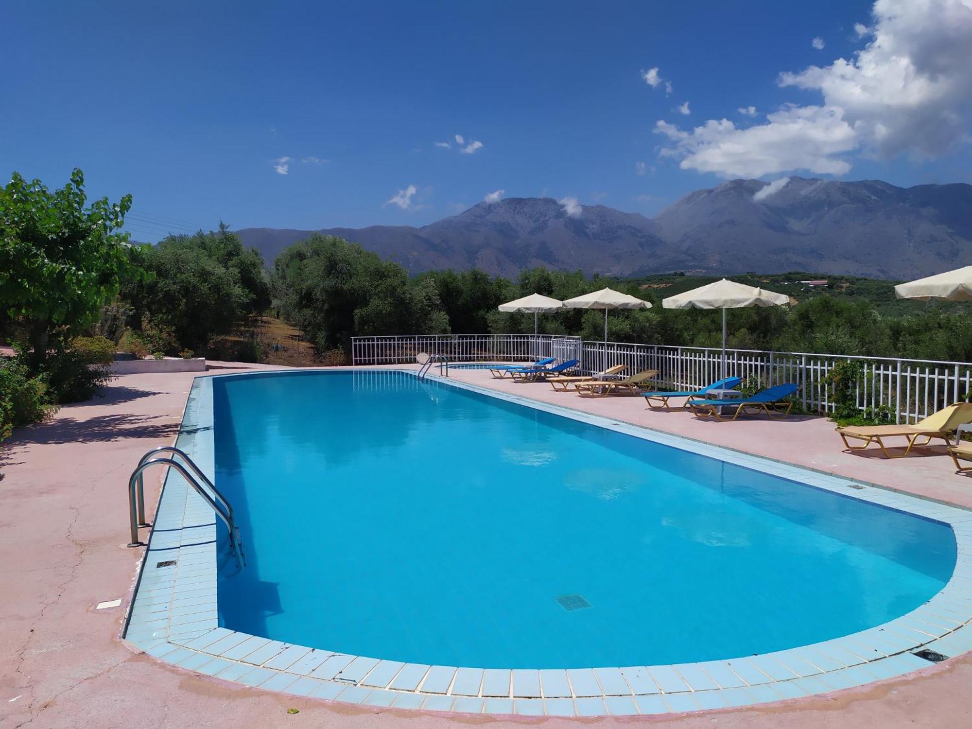 Calamon Apartments Episkopi-Chania Exterior photo